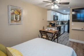 Full Kitchen & Outdoor Delight - Image 3