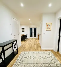 Bromholme Cottage Bacton - Sleeps 10, hot tub, close to beach - Image 4