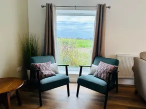 Bromholme Cottage Bacton - Sleeps 10, hot tub, close to beach - Image 3