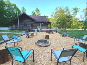 Wasson Woods Retreat w/ Fire Pit & HOT TUB - Image 3