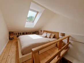 Singer Apartment - Image 4