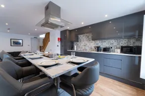 Luxury Apt 1-Perfect to Explore The North Coast - Image 2