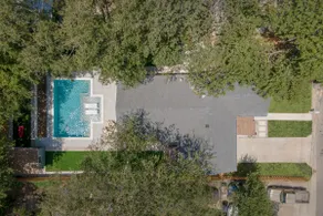 Charming House with Private Pool in Georgetown - Image 4