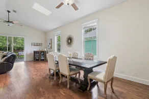 Jupiter's Beacon Villa; close to the beach - Image 3