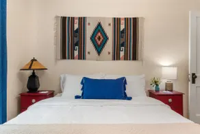 Ski Discounts! Cozy & Modern Condo, Walk to Plaza - Image 4