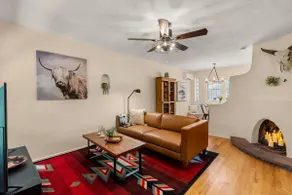 Ski Discounts! Cozy & Modern Condo, Walk to Plaza - Image 3
