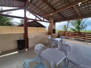 Seaside house with pool - Image 5