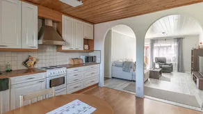 Detached house - Image 4