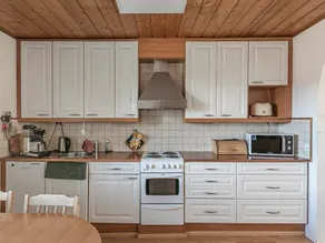 Detached house - Image 2