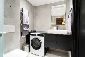 Stunning 3BR Apt with lovely views - Image 5