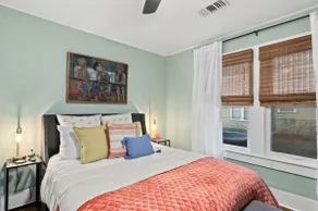 Funky Flat 2 Bedroom off Egan - Image 2