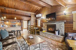 Brook Bound Inn - Image 5
