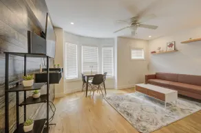 Central 3 Bedroom by Gage Park & Tim Hortons Field - Image 3