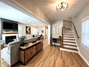 Heart of MKE-Private Backyard-Free Netflix-BBQ - Image 5