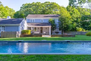 * East Hampton Oasis * - Image 2