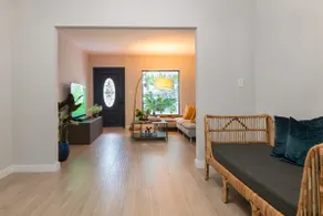 Modern 3 Bedroom Oasis - Image 3