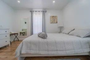 LA Getaway Near Beaches | Gated Parking+Backyard - Image 5