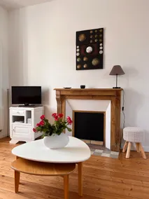 Beautiful renovated house, 3 minutes from Dinan, enclosed garden - Image 2