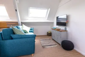 Tranquil cosy apartment in centre of Avening - Pass the Keys - Image 3
