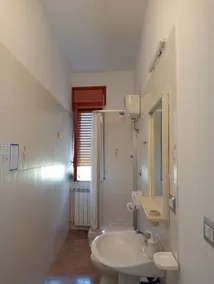 2-bedroom apartment with balcony - Image 4