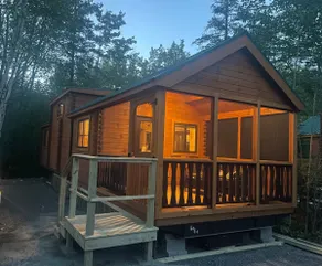 Deluxe Cabin C at Wild Acadia - Image 2