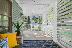 Walkable Uptown Boho Retreat - Image 5