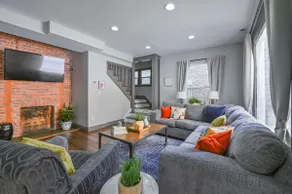 Casa Harney a Midtown Luxury 5BR - Image 3