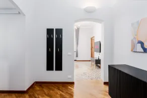 Exclusive 130 sqm + Terrace [San Vincenzo] - Image 2