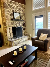 Slope-Side Condo, Pet Friendly w/ Fireplace &Views - Image 2