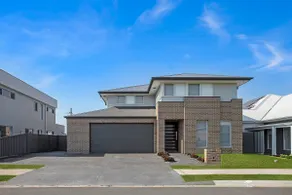 7 Aurora Ave Dunmore - Image 2