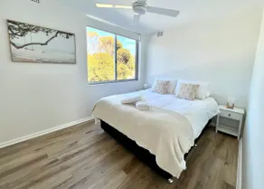 Top Floor Beach Unit N/East Facing, Private/Breezy - Image 3
