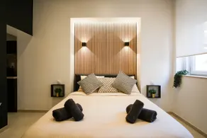 The Golden Suite - Image 4