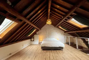 Historic Canal Home in Delft - Image 2
