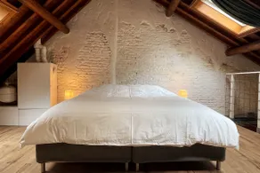 Historic Canal Home in Delft - Image 3