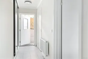 Charming apartment in a red house in Stockholm - Image 3