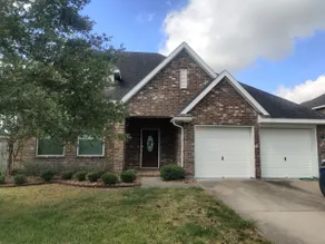 Pearland Getaway - Image 2