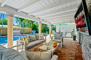 Outdoor TV by the POOL - 7 beds -GAME ROOM - Image 2
