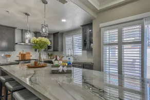 6 Bedroom Coastal Oasis - Image 3