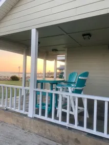 Barn on the Bay 300' Lighted Pier 4BR Palacios Bay House Sleeps 10 - Image 4