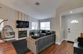 Trendy 4BR Home in N. Las Vegas - Image 3