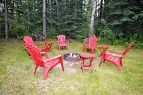 Spacious & Quiet Family Retreat - Image 3