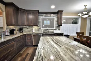 Spacious & Quiet Family Retreat - Image 5