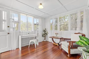 Nans House! 2bed, 1bath, 1car ~ East Brisbane - Image 3