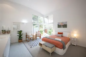 TONIC on Boomerang Beach.. absolute beachfront & nestled in the dunes - Image 4