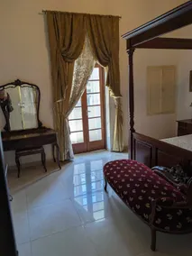 Charming 18th Century Townhouse 9min from Valletta - Image 4