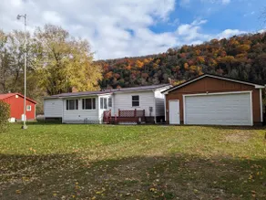 Riverfront Home - Image 5