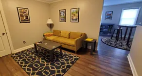 Cute and Cozy Garage Apartment - Image 3