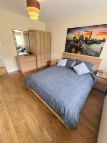 Stylish family home with free parking. Nr Bristol - Image 5