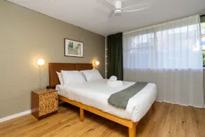 Stylish apt facing the historic Telopea Park - Hosted by CanStay - Image 2