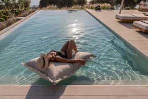 AVERTOSIA Luxury Villas - Image 4